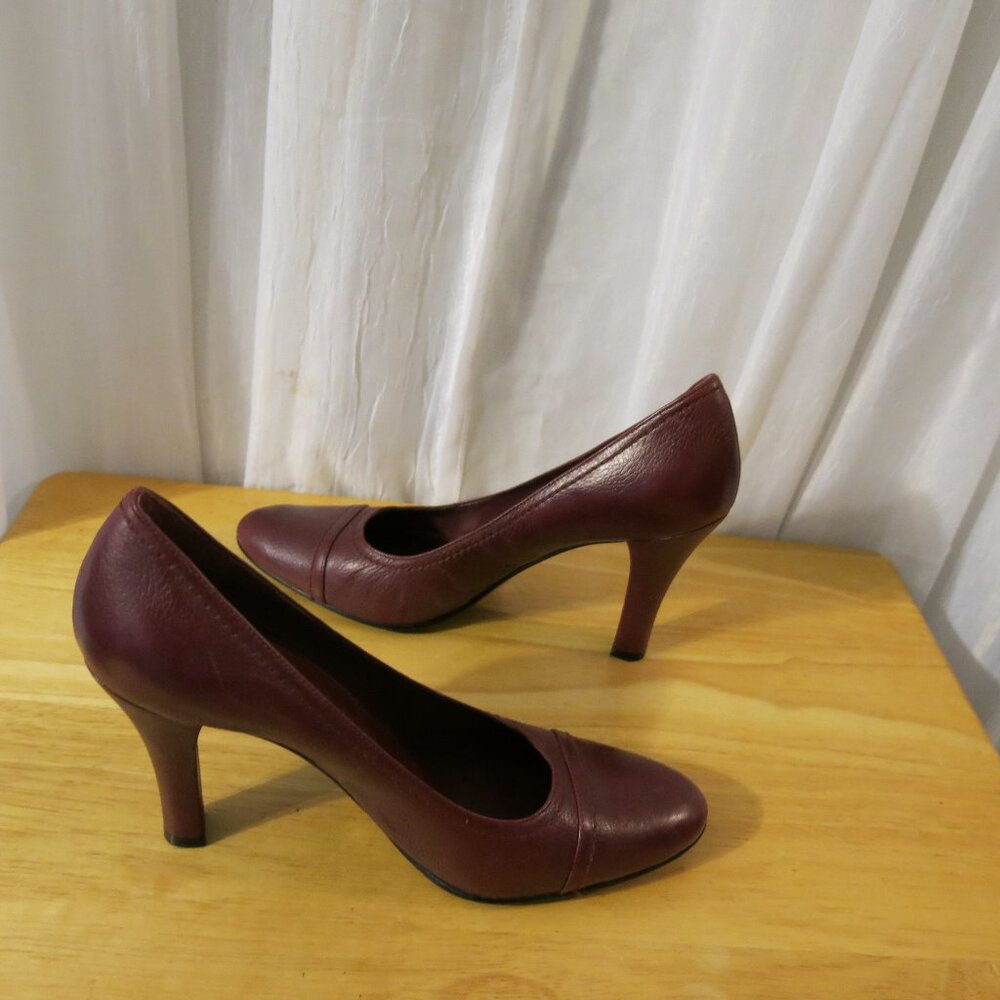 Antonio Melani Burgundy Wine Round Cap Toe Heels Women Size 7 Leather